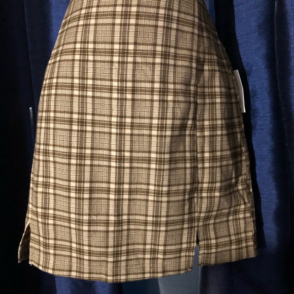 Love on a hanger brown plaid skirt 5